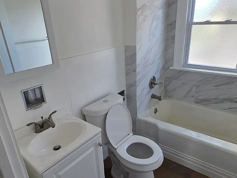3505 Poe Ave #UP — Photo 8