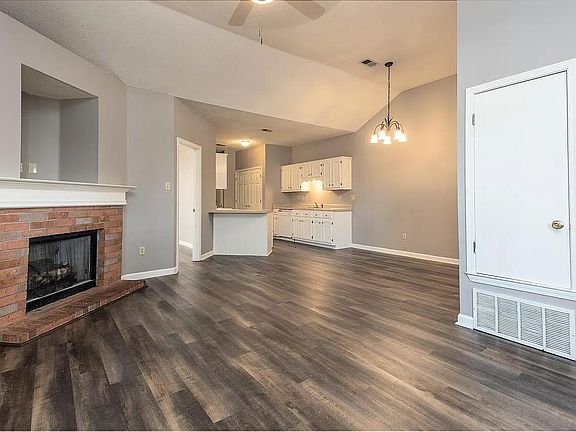 4th image of 6746 Whitten Pine Dr