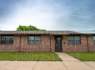 901 Harding St #2, Coffeyville, KS 67337