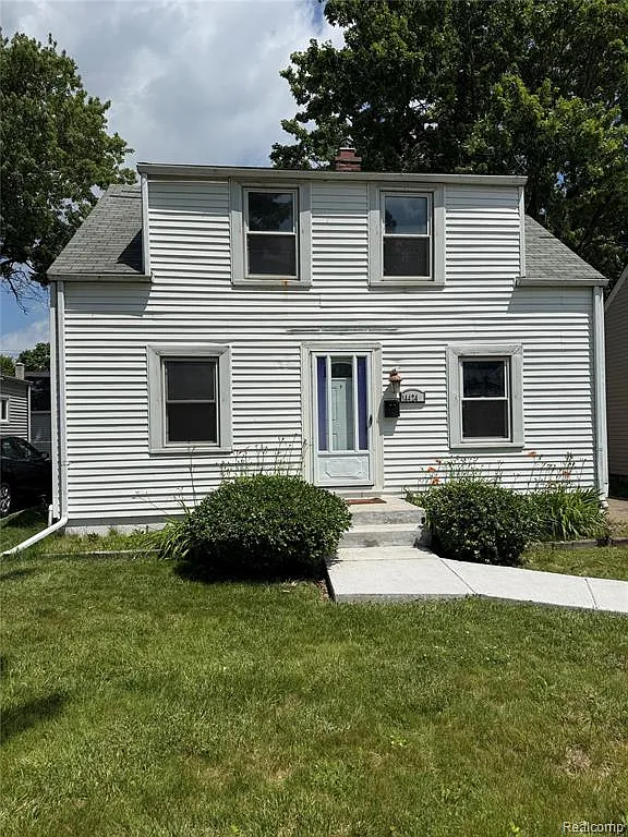 4 bed, 1.0 bath, 1271 sqft, $1,850 — Photo 1