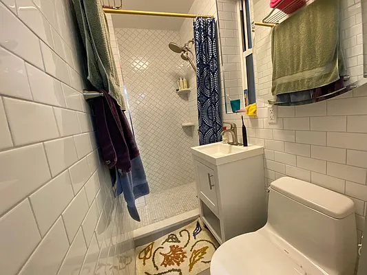 Rented by Adara Advisors Inc | media 9