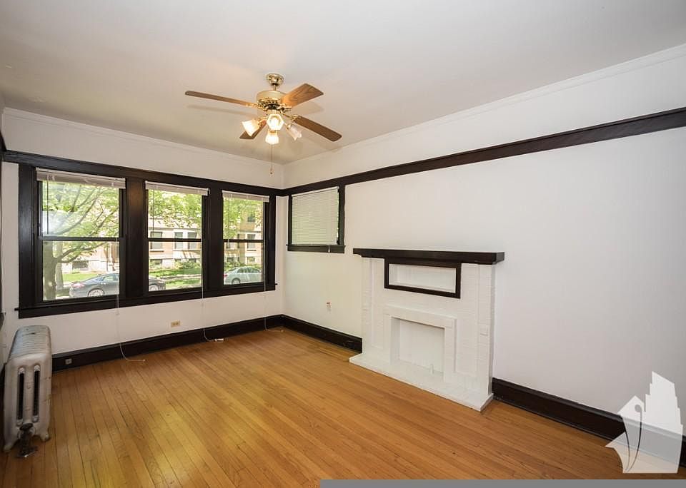 1st image of 1450 W Cornelia Ave #2NDFLT