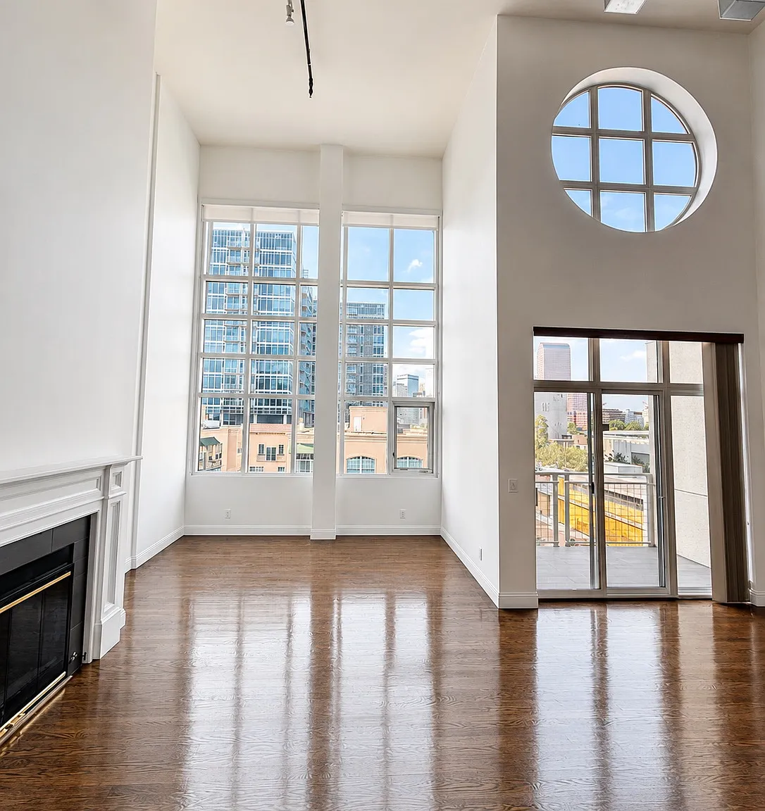 2 bed, 2.5 bath, 2126 sqft, $4,300 — Photo 3