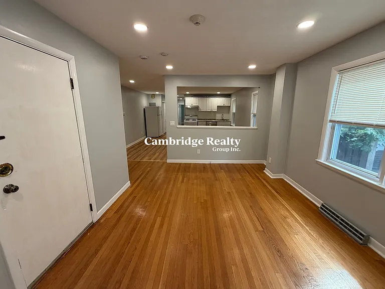 308 Summer St #1-R — Photo 2