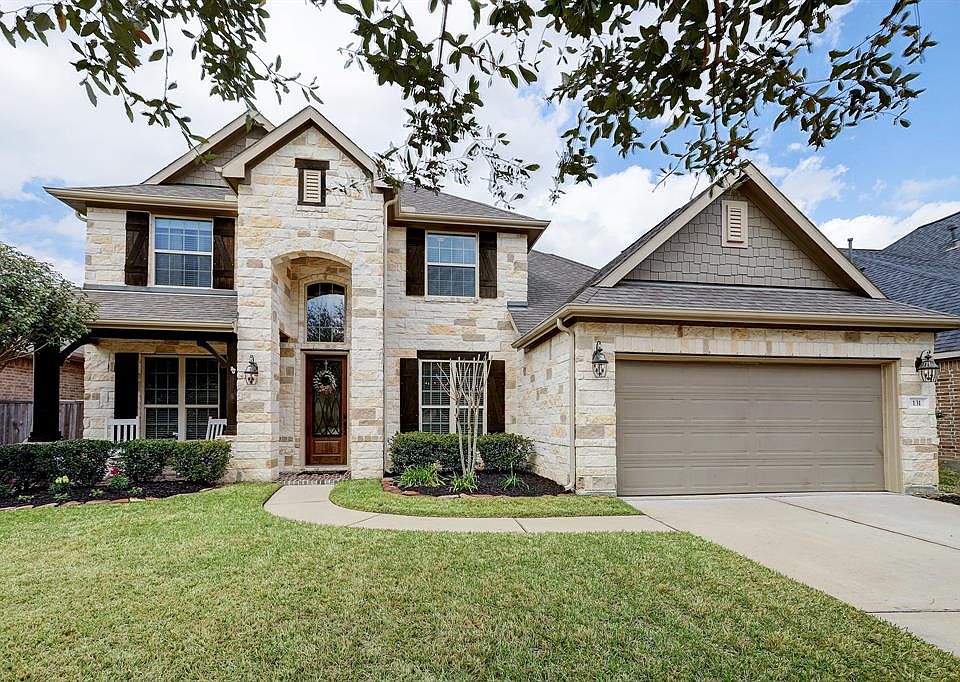 Welcome to 131 Kate Place Ct.