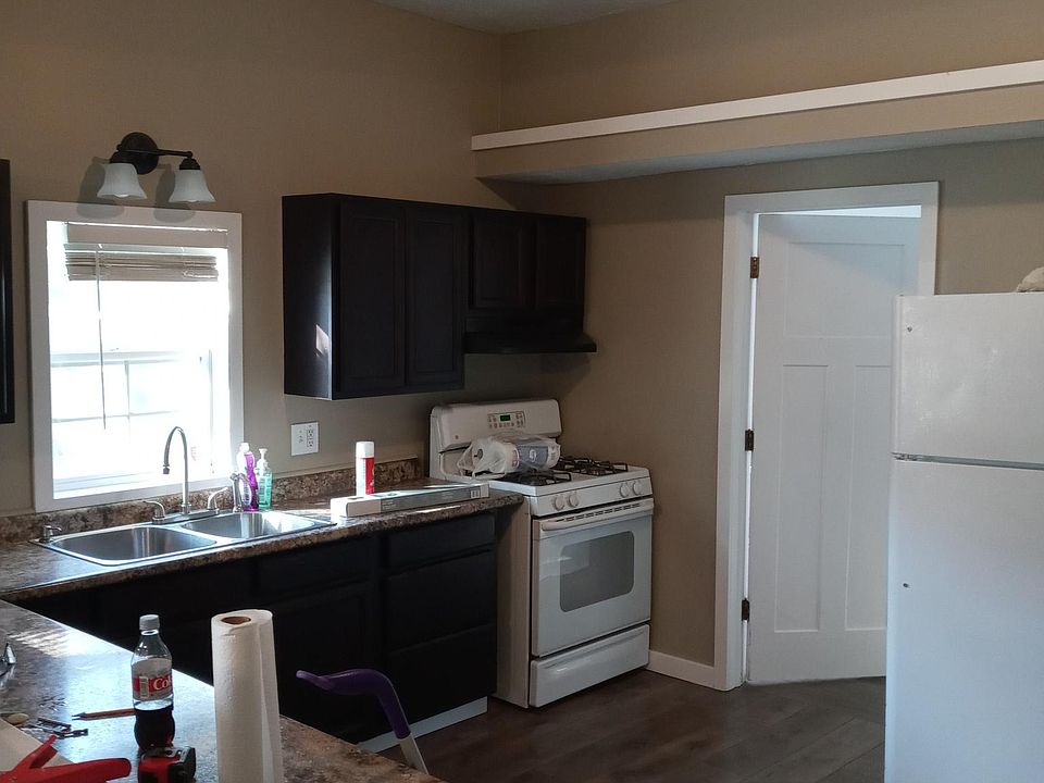2nd image of 634 Ada Ave