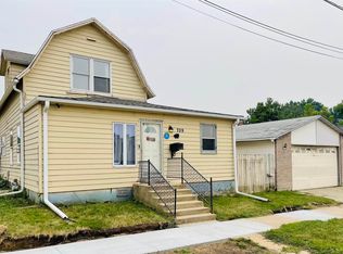 709 E 3rd St, Sioux Falls, SD 57103
