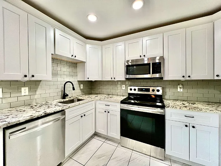 3500 Mathis Dr — Photo 8