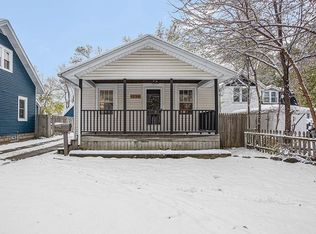 1136 Merritt St SE, Grand Rapids, MI 49507