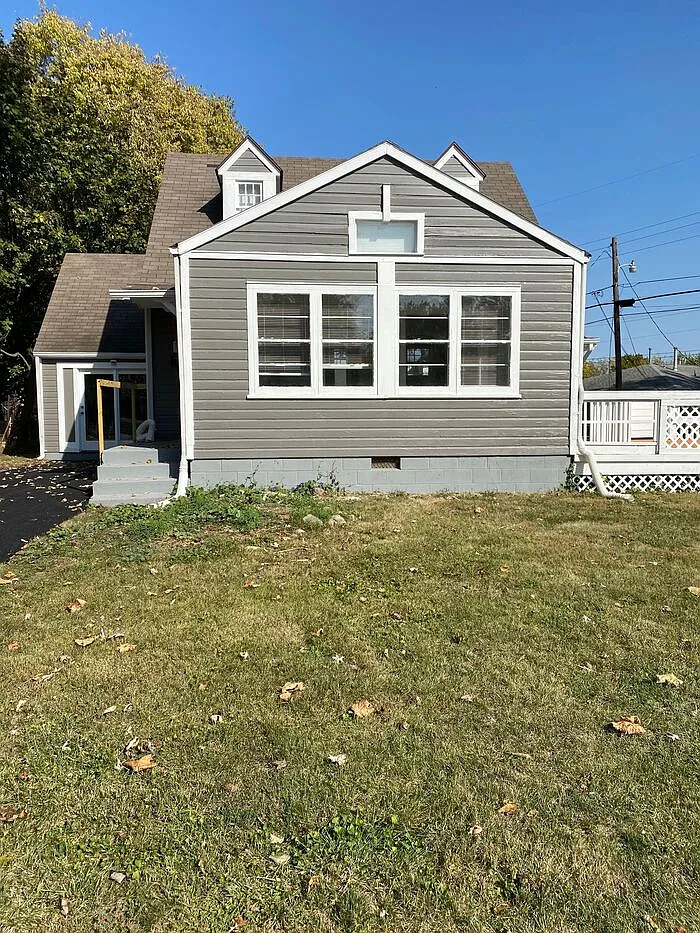 25 Orchard Ave photo 1