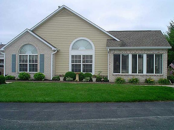 2nd image of 7321 Lake Lakota Dr