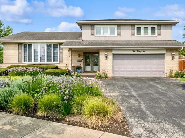 1026 S Church Rd, Mount Prospect, IL 60056