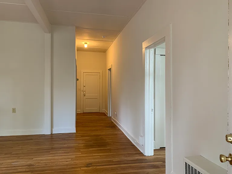 1225 Highland Ave #1 — Photo 11