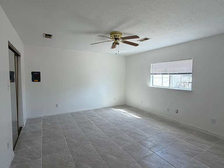 12708 Cloudview Ave NE — Photo 10