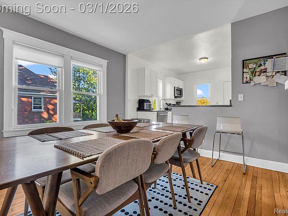 3rd image of 1202 Lawrence St