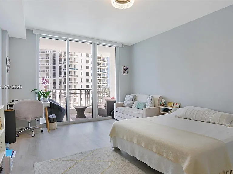 801 Brickell Key Blvd #2210 — Photo 13