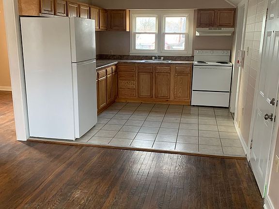 2nd image of 1224 16th St #12245