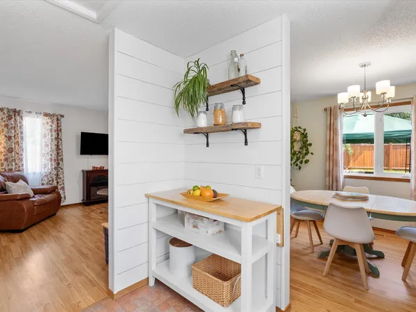 76 Chungo Cres, Devon, AB T9G 1V5