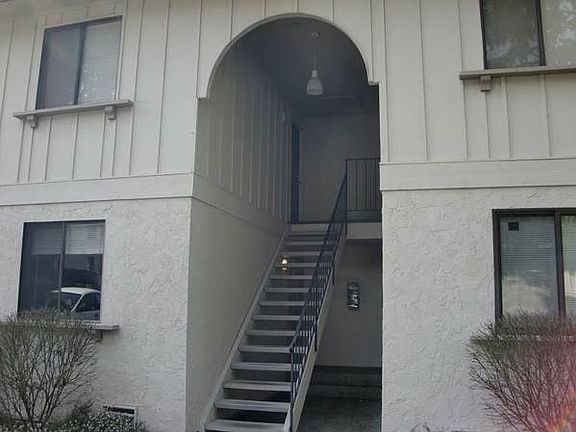 2nd image of 11623 127th Ln NE APT C2