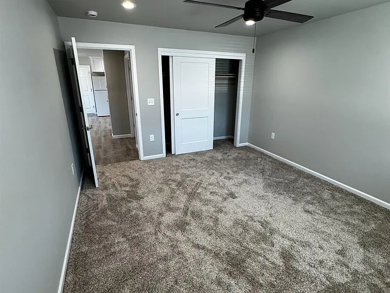 4834 N Fruit Ave — Photo 12