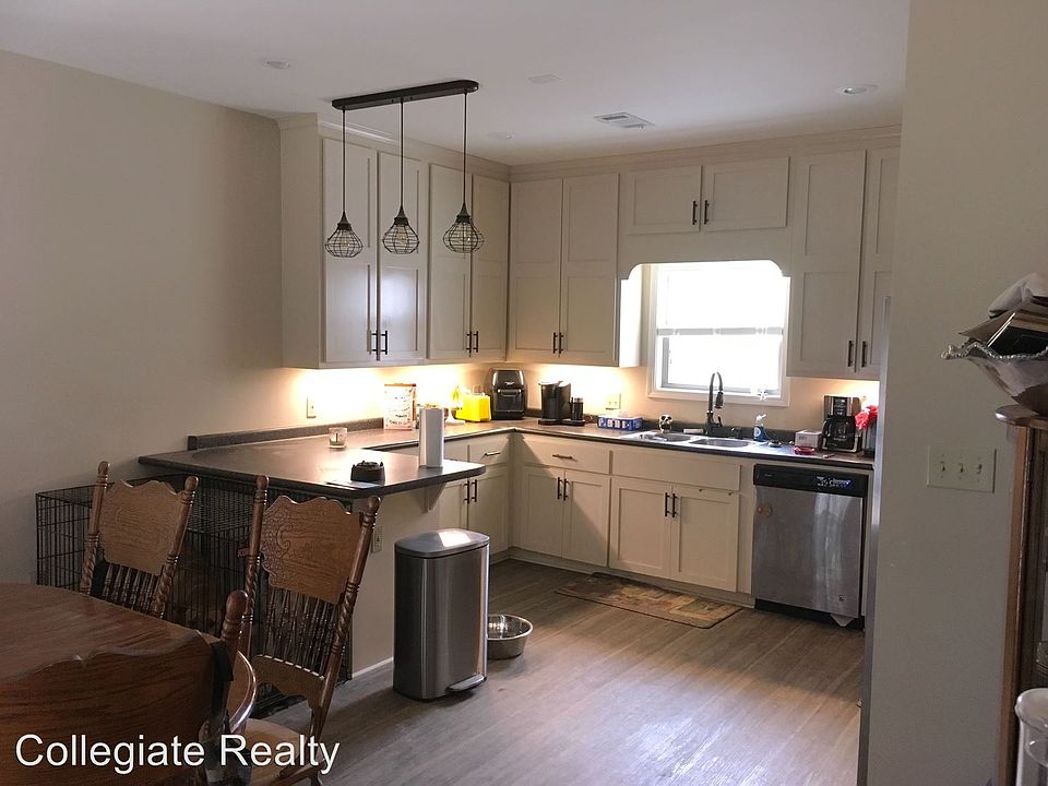 1st image of 151 Franklin St