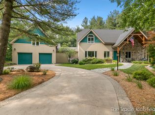 3232 Bent Tree Rdg NE, Rockford, MI 49341