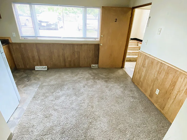 907 9th Ave S #2 — Photo 2