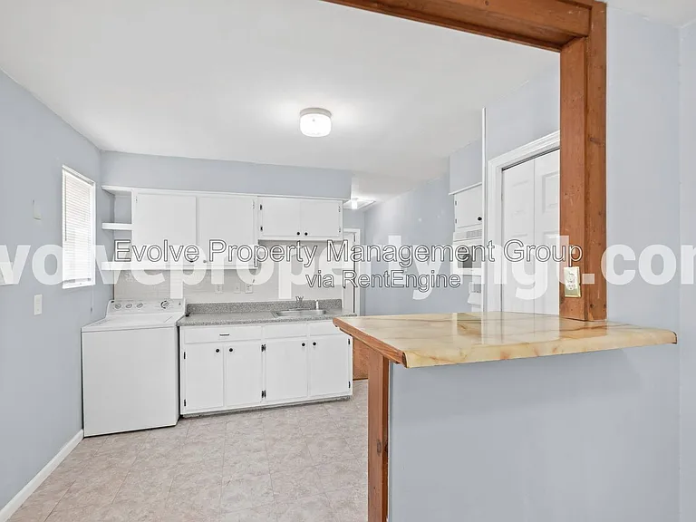 2020 Vinton Ave — Photo 8