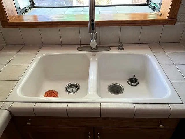 332 Par Ave — Photo 16