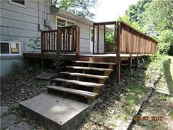 4th image of 2618 S 28th St