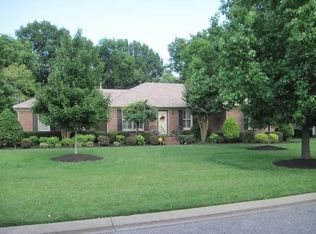 2214 General Raines Dr, Murfreesboro, TN 37129