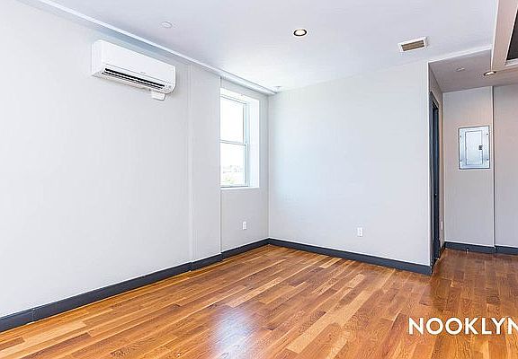 2nd image of 2825 Snyder Ave #4A