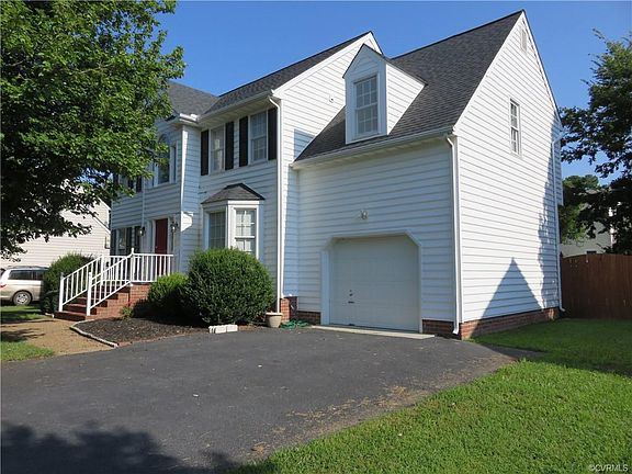3rd image of 7024 Hawks Hill Ln
