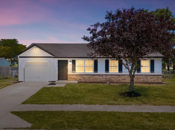 10210 Lone Wolf Dr, Indianapolis, IN 46235