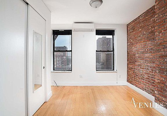 2nd image of 1694 Park Ave #4G