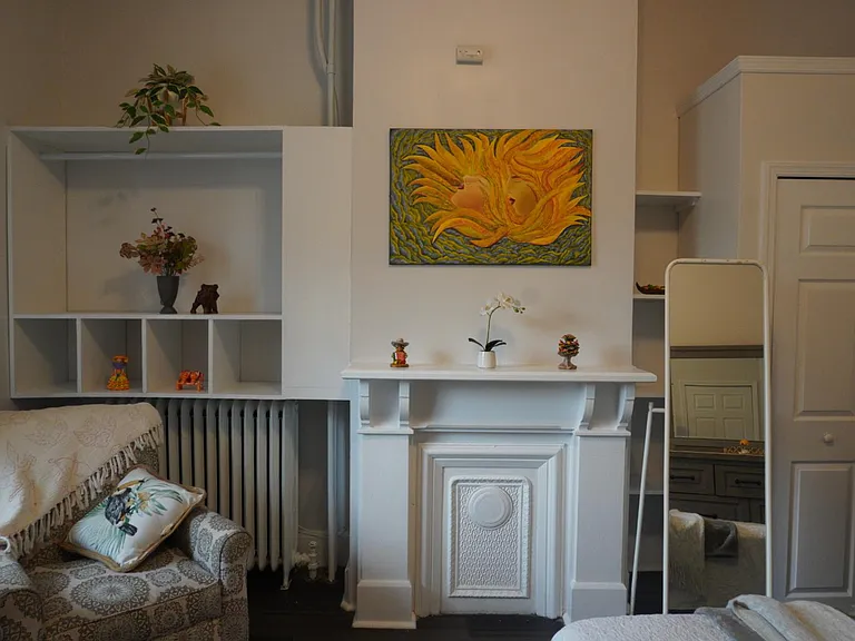 193 Webster Ave — Photo 2
