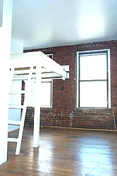 Rented by Tower Brokerage