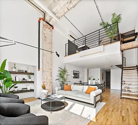 1st image of 39 Bridge St #Townhouse