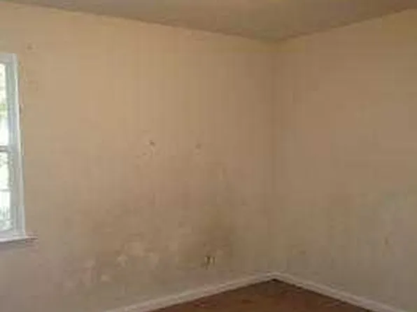 1025 Clark Ave, Albany, GA 31705