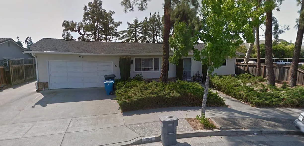 2 bed, 800 sqft, $2,900 — Photo 1