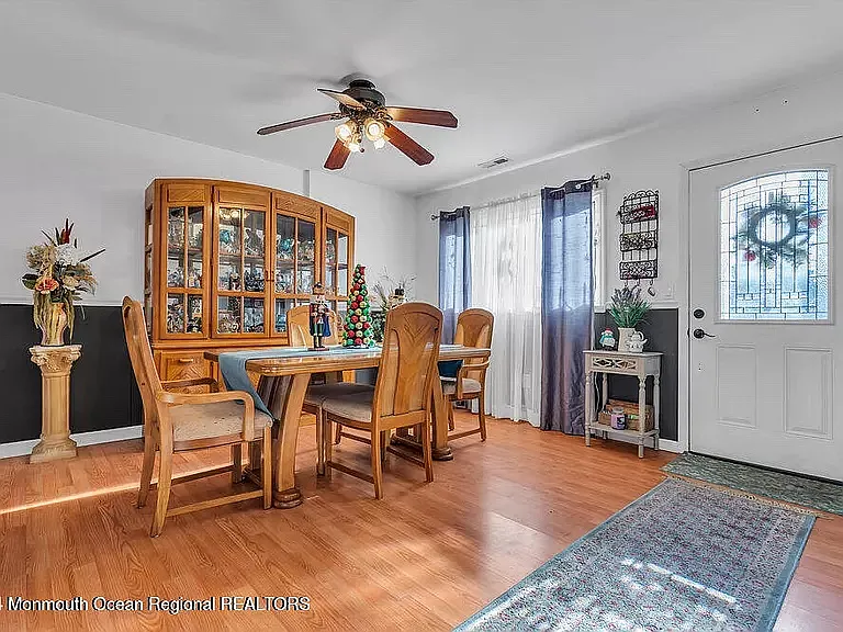 1725 3rd Ave — Photo 11