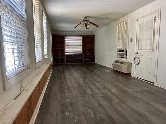 5th image of 3628 Carrington Rd