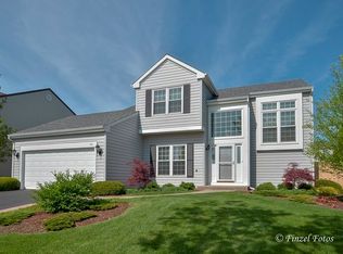 635 David St, Lake In The Hills, IL 60156