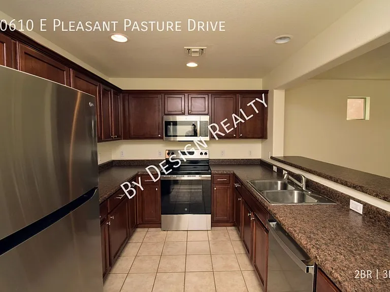 10610 E Pleasant Pasture Dr — Photo 10