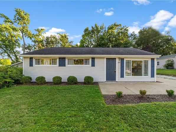 1744 Westwood Dr, Twinsburg, OH 44087