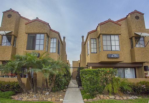 1st image of 4750 35th St APT 06