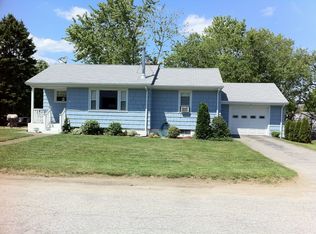 96 Lepes Rd, Tiverton, RI 02878