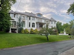 96 Circle Rd, Staten Island, NY 10304