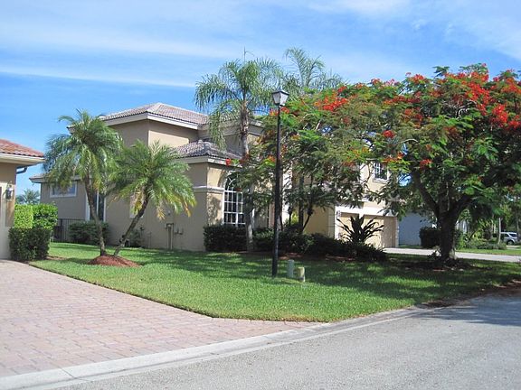 3rd image of 408 NW 120th Dr