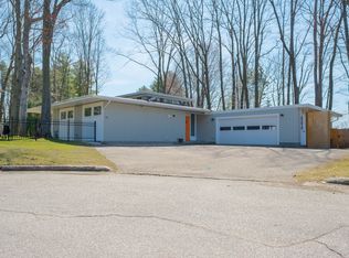944 S Prospect St, Burlington, VT 05401